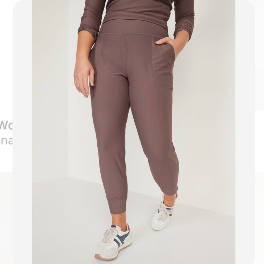Old navy high waisted 7/8 powersoft joggers mythical active pants